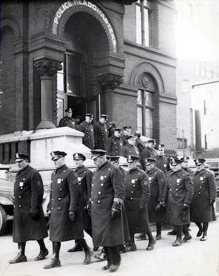 1935